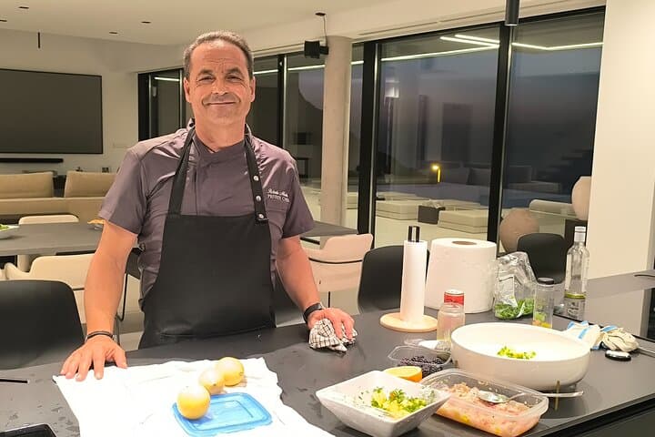 Gourmet Tapas Experience with Roberto Medda