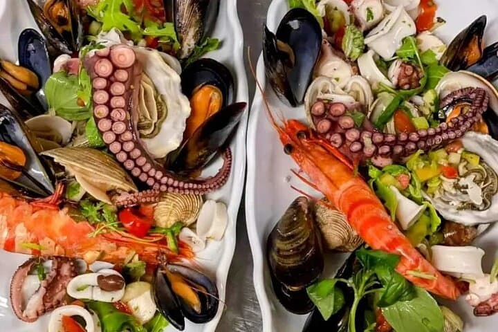 Gourmet Tapas Experience with Roberto Medda