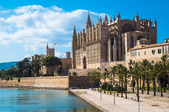 Palma de Mallorca: Walking Tour, Cathedral & Local Tasting