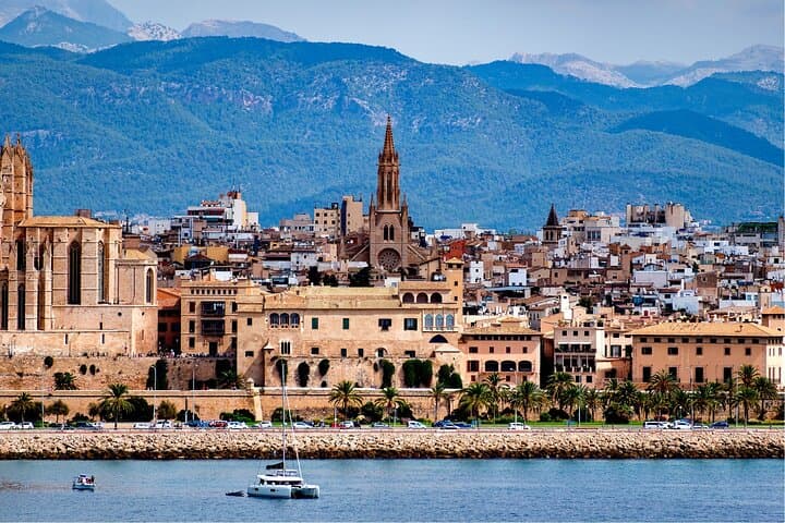 Palma de Mallorca: Walking Tour, Cathedral & Local Tasting