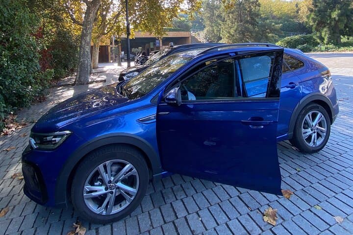 Barcelona Private Car Tour with Hidden Gems and Landmarks