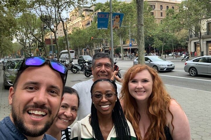 Barcelona Private Car Tour with Hidden Gems and Landmarks