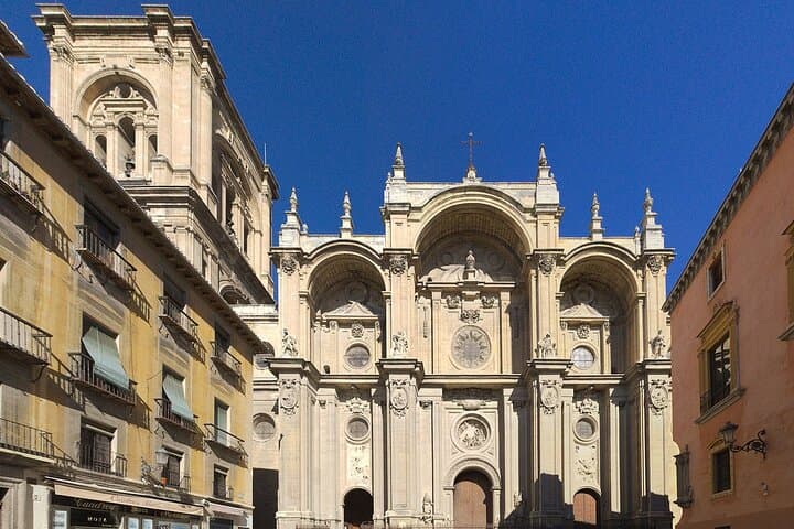 Granada: Cathedral and Royal Chapel Private tour with tickets