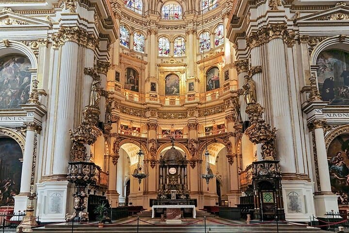 Granada: Cathedral and Royal Chapel Private tour with tickets