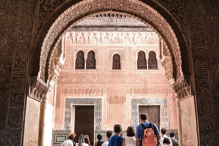 Grand facade with arches
Witness the majestic facades of Alhambra—architectural poetry carved in stone, a legacy of Moorish brilliance.
