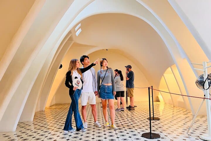 10 Hour Private Gaudi Day Tour in Barcelona