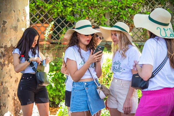 Madrid: Treasure Hunt Experience