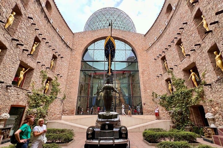 Main courtyard of the museum