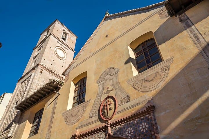 Malaga Flavor Walk: Tapas and Traditions
