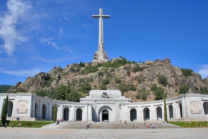 From Madrid: El Escorial & Valley of the Fallen Guided Tour