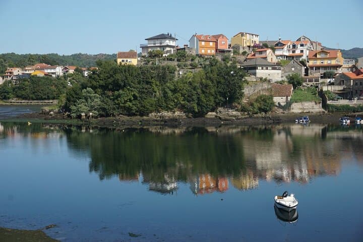 Camino de Santiago Premium Portuguese from Tui to Santiago