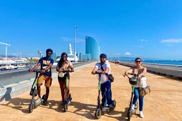 Barcelona Panoramic Escooter or E-Bike Tour