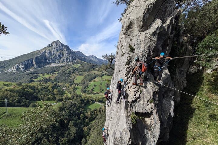 Tibetan Bridge of the Via Ferrata del Cáliz , Cantabria.