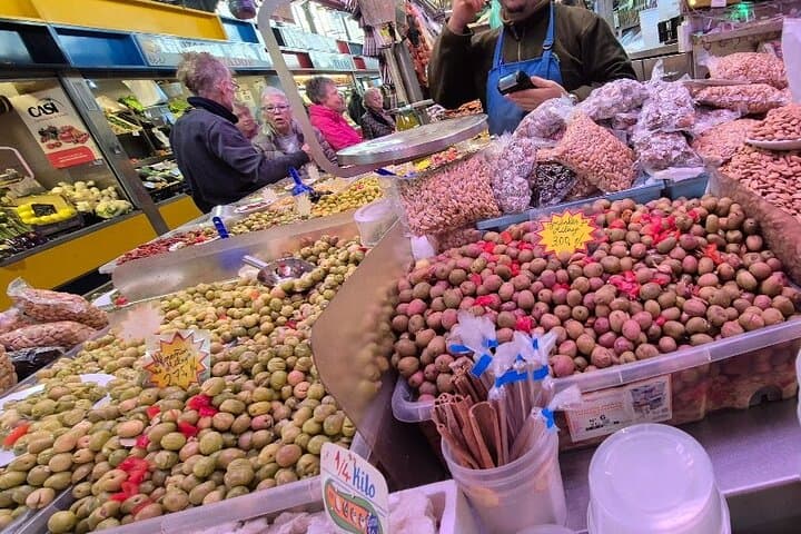 Malaga Highlights Shore Excursion with Tapas and Drinks