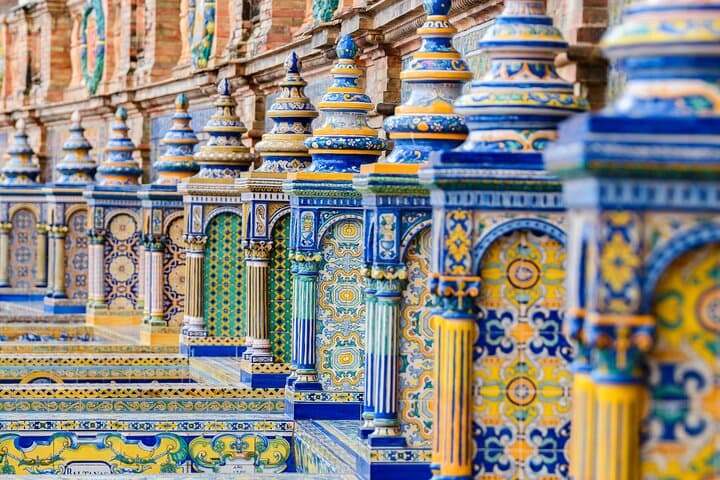 Private day trip from Malaga to Seville, local friendly driver