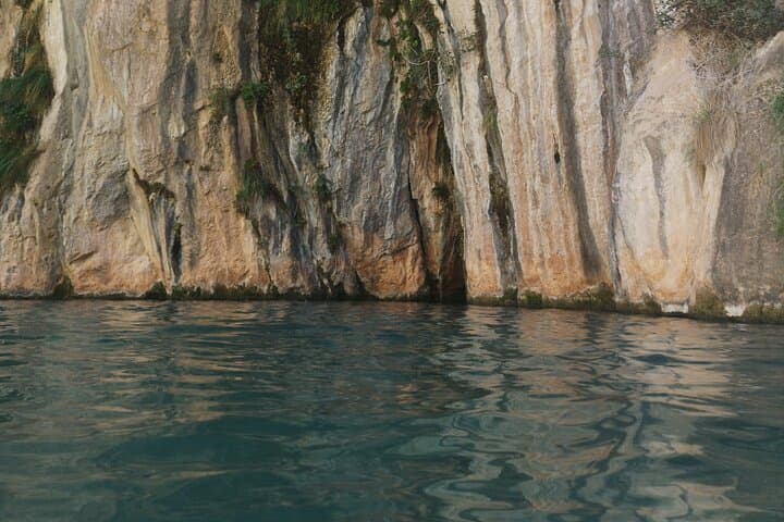 Montanejos Escape Healing Waters and the Lover’s Cascade