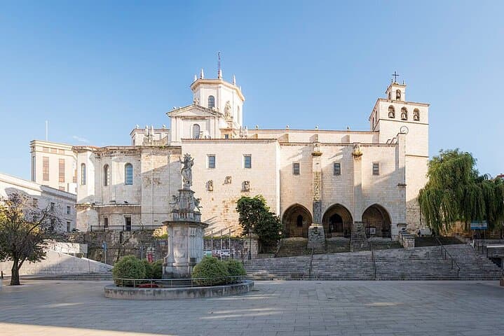 Exclusive Tour of Santander with Cathedral and Booty Centre