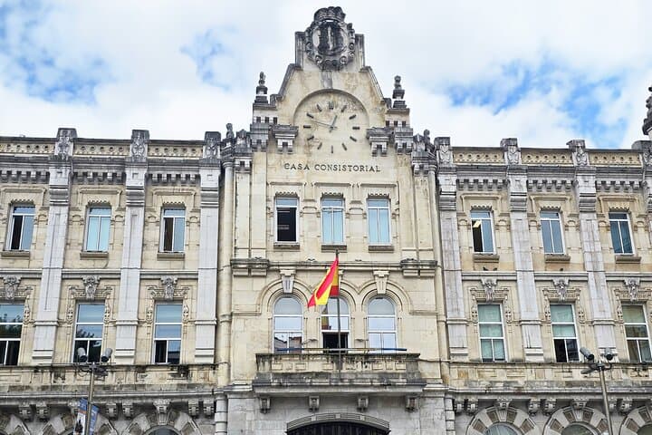 Exclusive Tour of Santander with Cathedral and Booty Centre