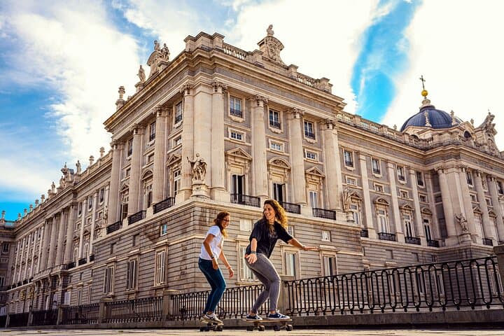 Regal Moments Professional Photoshoot at Palacio Real