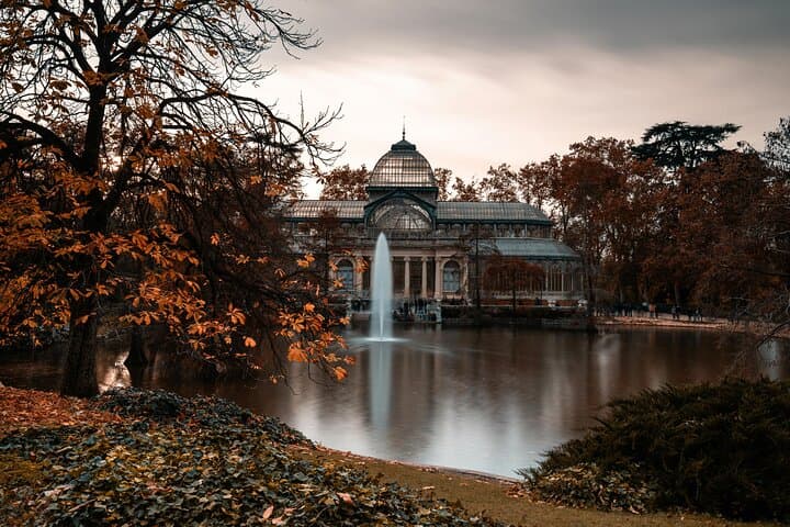 Enchanting Moments Professional Photoshoot at Retiro Park