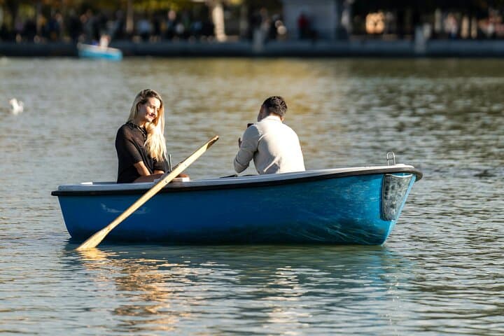 Enchanting Moments Professional Photoshoot at Retiro Park