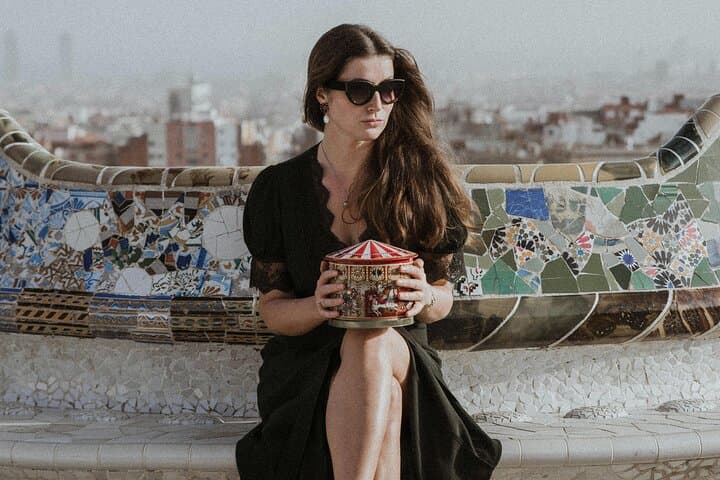 Colorful Magic at Park Güell Photoshoot