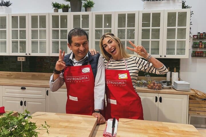 Traditional Basque Pintxos Cooking Class in Bilbao