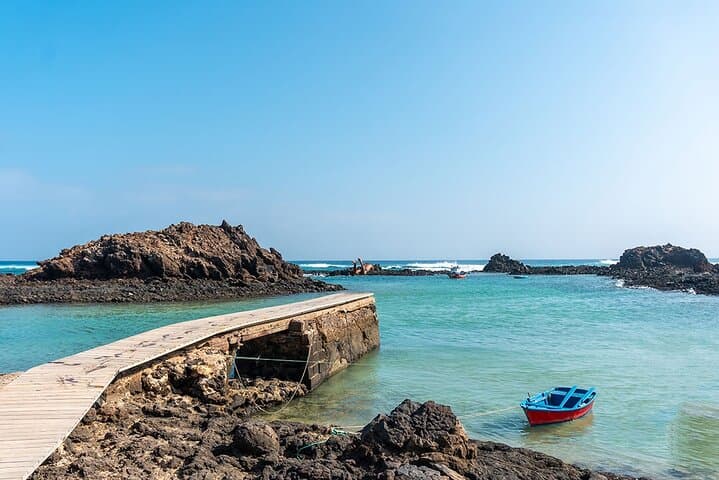 Ferry to Isla de Lobos: round-trip tickets from Corralejo