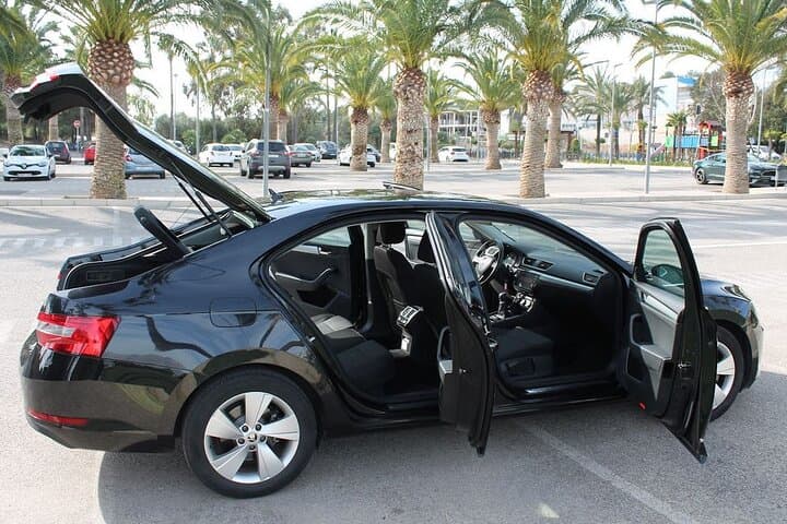 Private transfer from Alicante airport to San Juan Playa