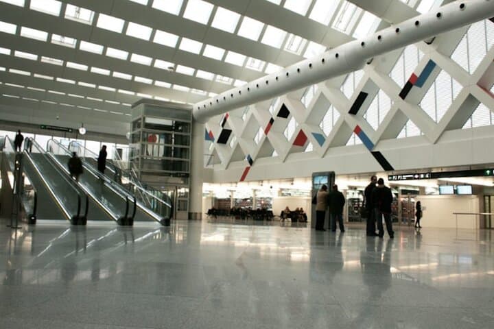 Private Transportation to Atocha Station with Hotel Pickup