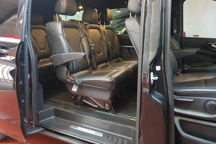 Private Transportation to Atocha Station with Hotel Pickup
