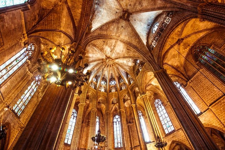 Barcelona Cathedral Tour : Early Exclusive Access + Breakfast