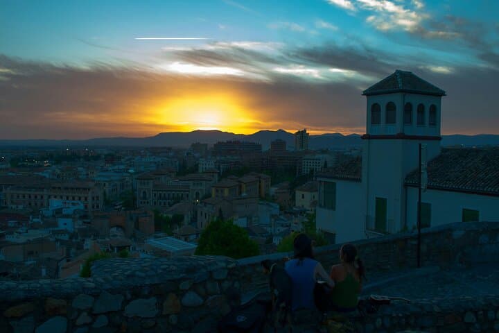Albaicín and Sacromonte Sunset tour + Flamenco show
