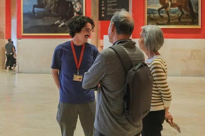 Chatting with a couple of tourists before starting the tour