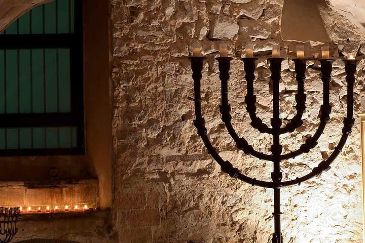 Barcelona Private Religious & Jewish Tour: with Sagrada Familia