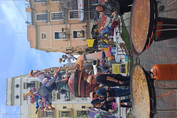Inmerse yourself in the magic of Fallas Festival in Valencia