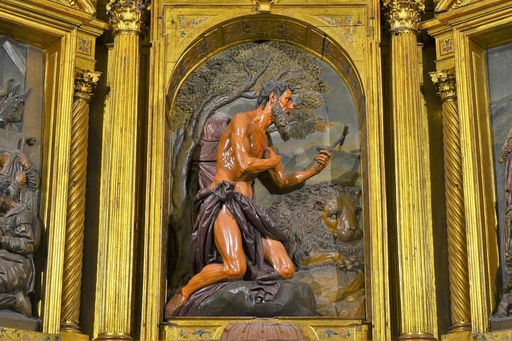 Guided tour of the Monastery of San Isidoro del Campo