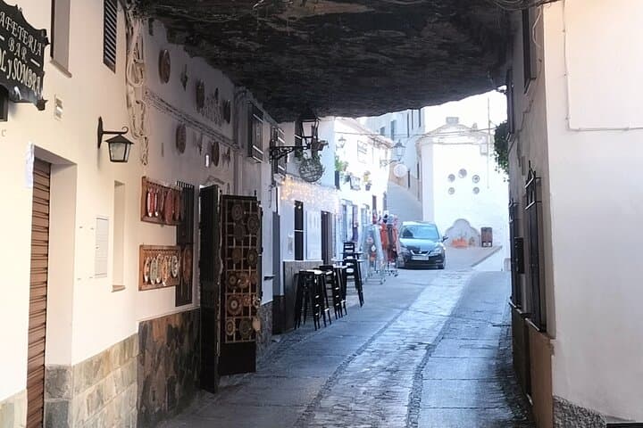 Setenil of the Wineries
