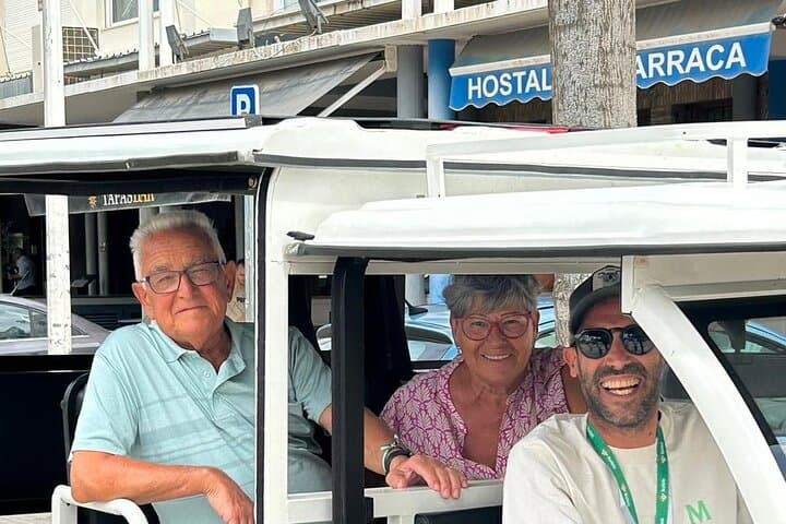 enjoying the tour with walktuk