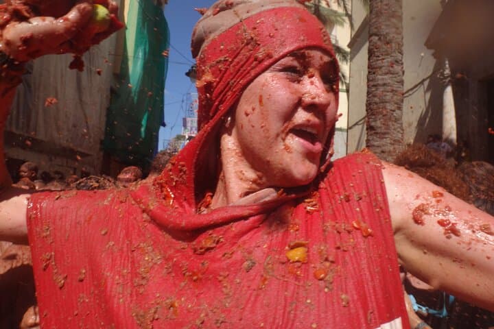 La Tomatina Day Trip from Barcelona with Ticket & Party Access