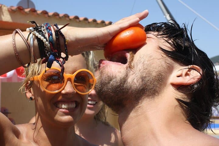 La Tomatina Day Trip from Barcelona with Ticket & Party Access