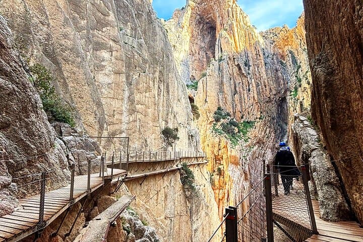 Guided King’s Way without Transportation