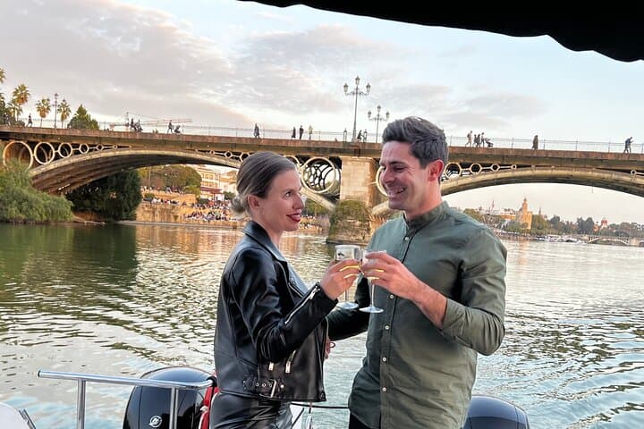 Romantic boat ride 1h (private)