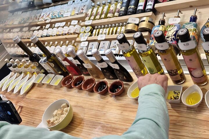 Malaga Highlights Shore Excursion with Tapas and Drinks