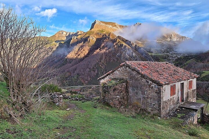 Somiedo Biosphere Reserve and its Villages - Tour from Oviedo