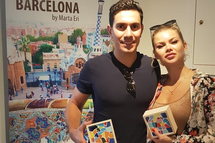 Gaudí-inspired Mosaic Workshop next to Park Güell