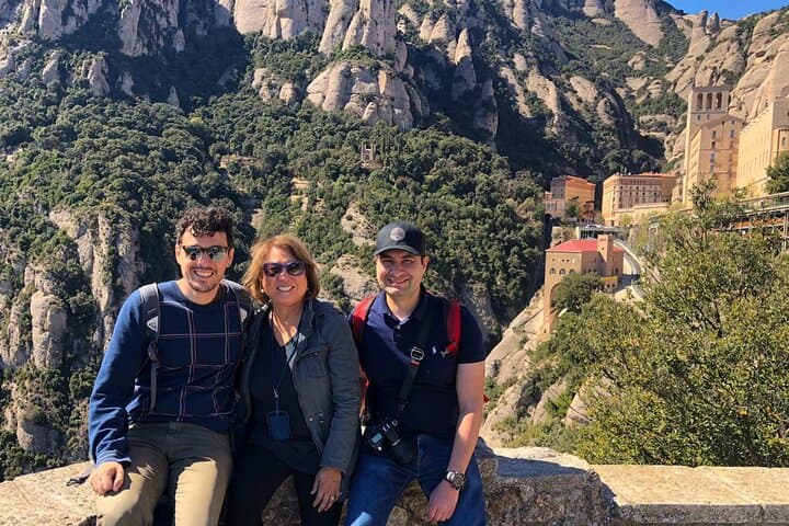 Montserrat and Gaudi´s Crypt Private Tour with Hotel Pick-up