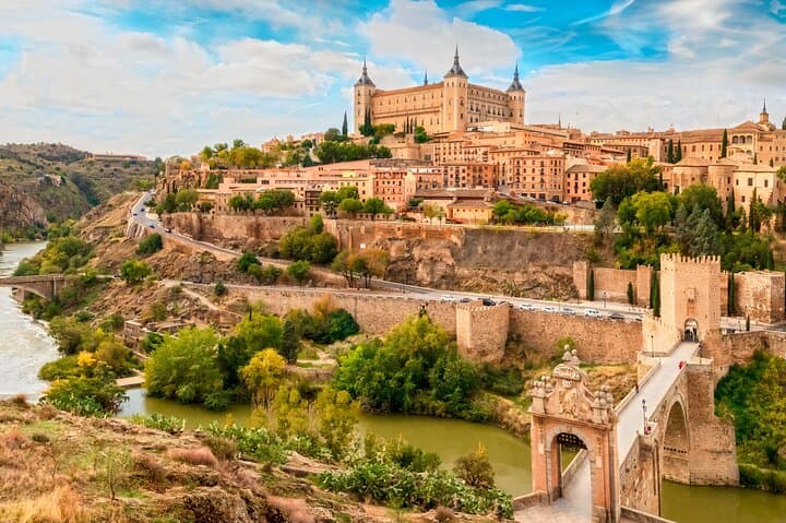 TOLEDO VIP Tour: Complete official guided tour, Van from Madrid