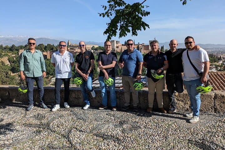 Discover Granada - Ebike 3H