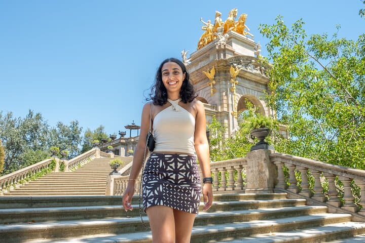 Barcelona: Private Photoshoot in Ciutadella Park with Ami